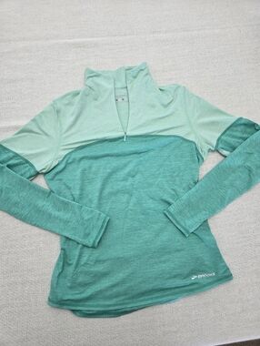 Brooks Women's Mint Green Quarter-Zip Long Sleeve Activewear Pullover. Medium.